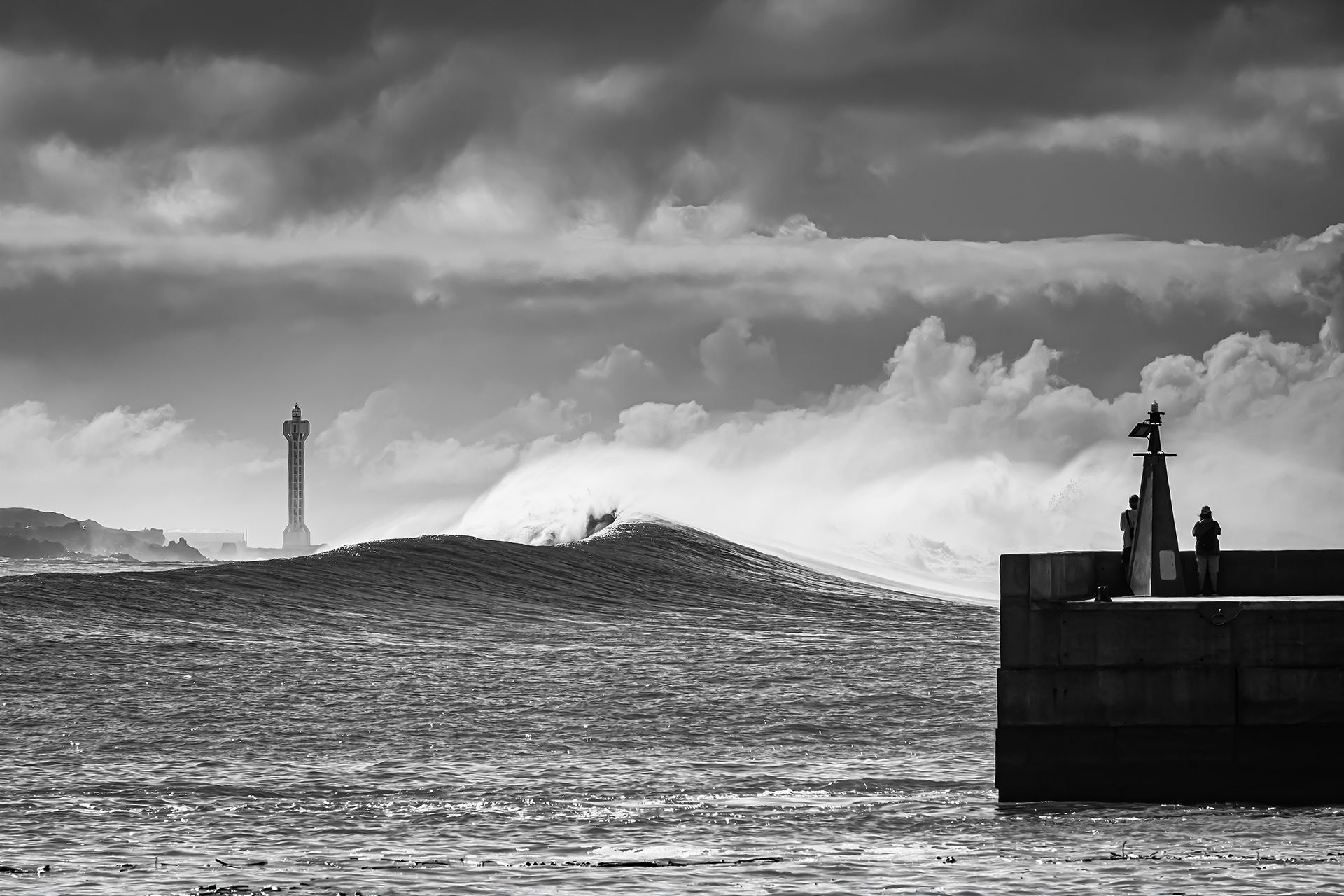 vor der Hafeneinfahrt