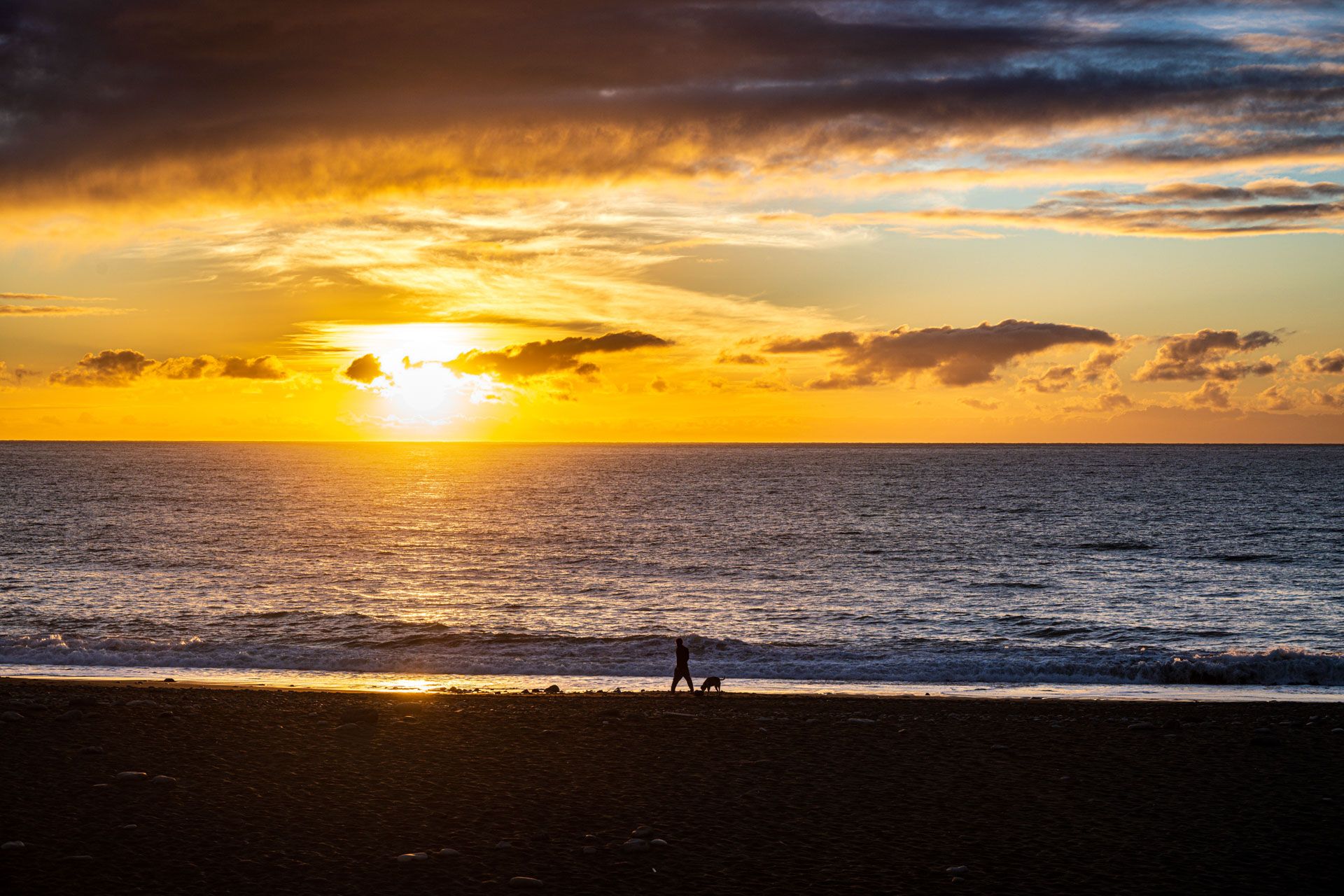 Sonnenuntergang mit Hund
