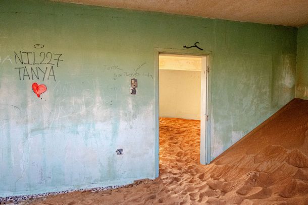 Al Madam - versunken im Wüstensand 